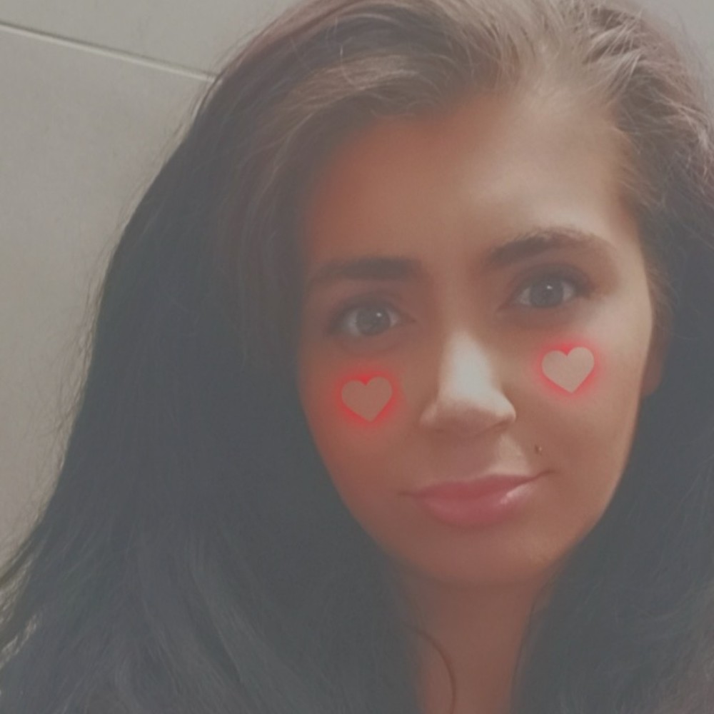 Meet your Posher, Olivia